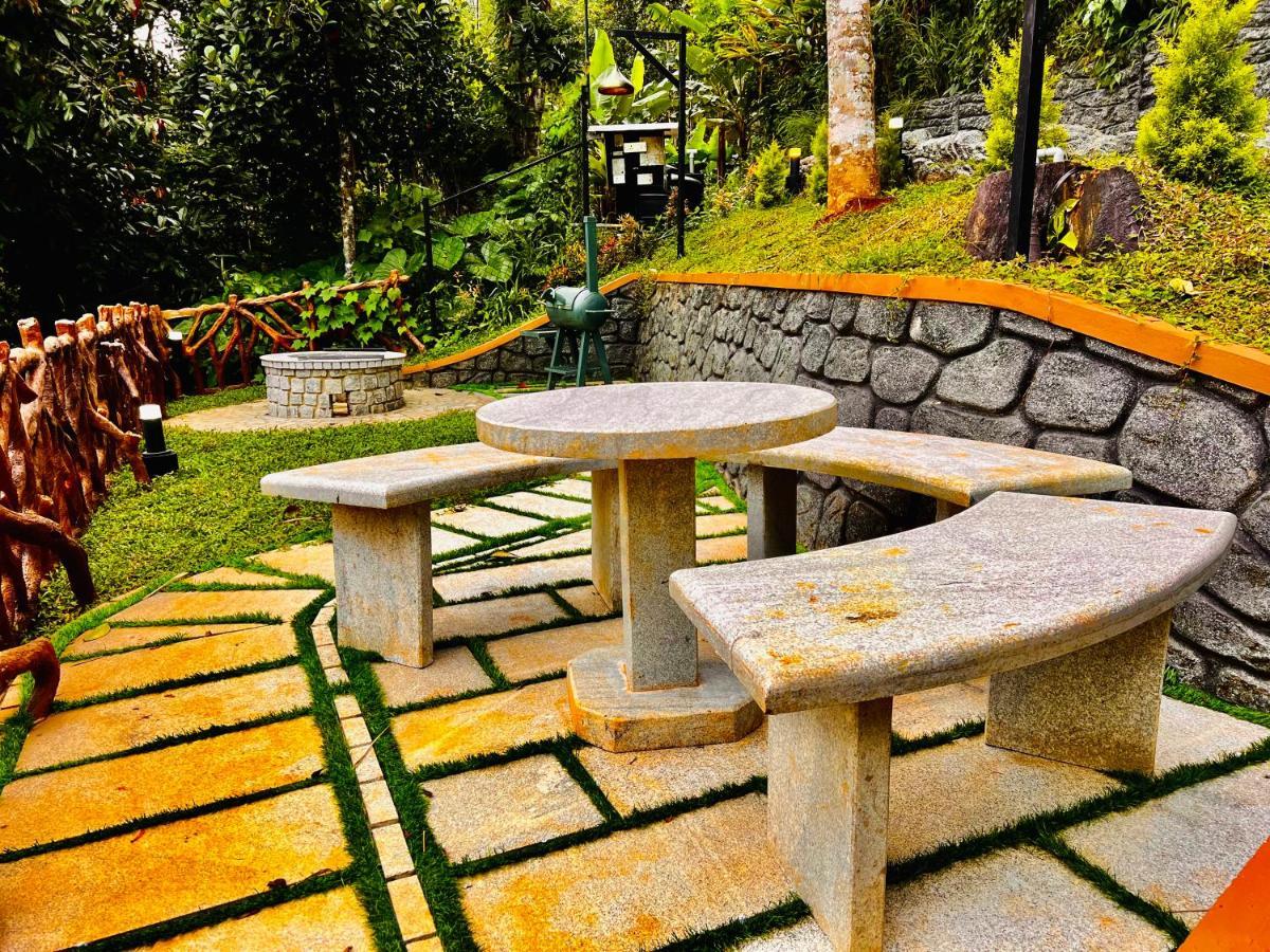 Blue Peaks Holiday Home มุนนาร์ ภายนอก รูปภาพ
